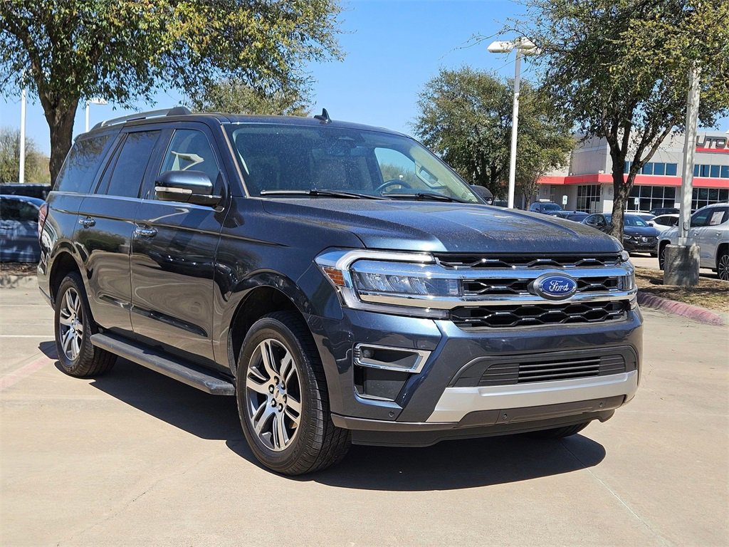 Used 2024 Ford Expedition Limited image 2