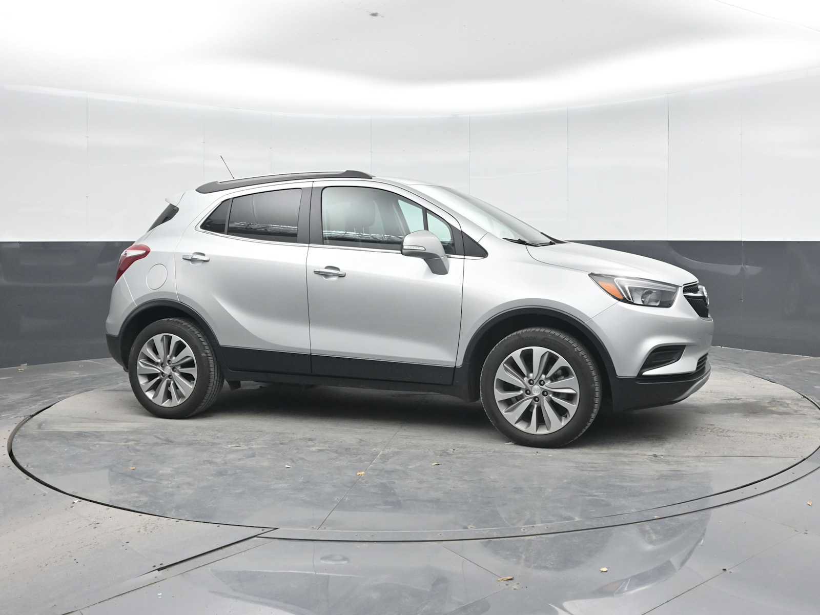 Used 2018 Buick Encore Preferred AWD/4WD image 8