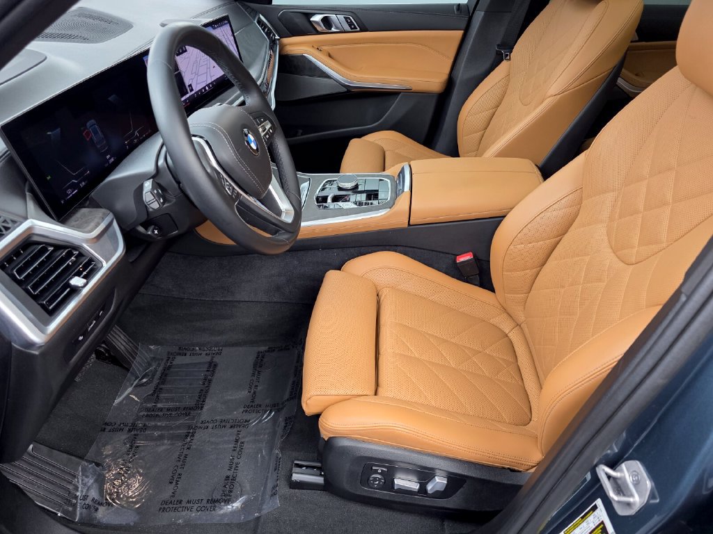 Certified 2024 BMW X5 xDrive40i w/ Premium Package AWD/4WD image 9