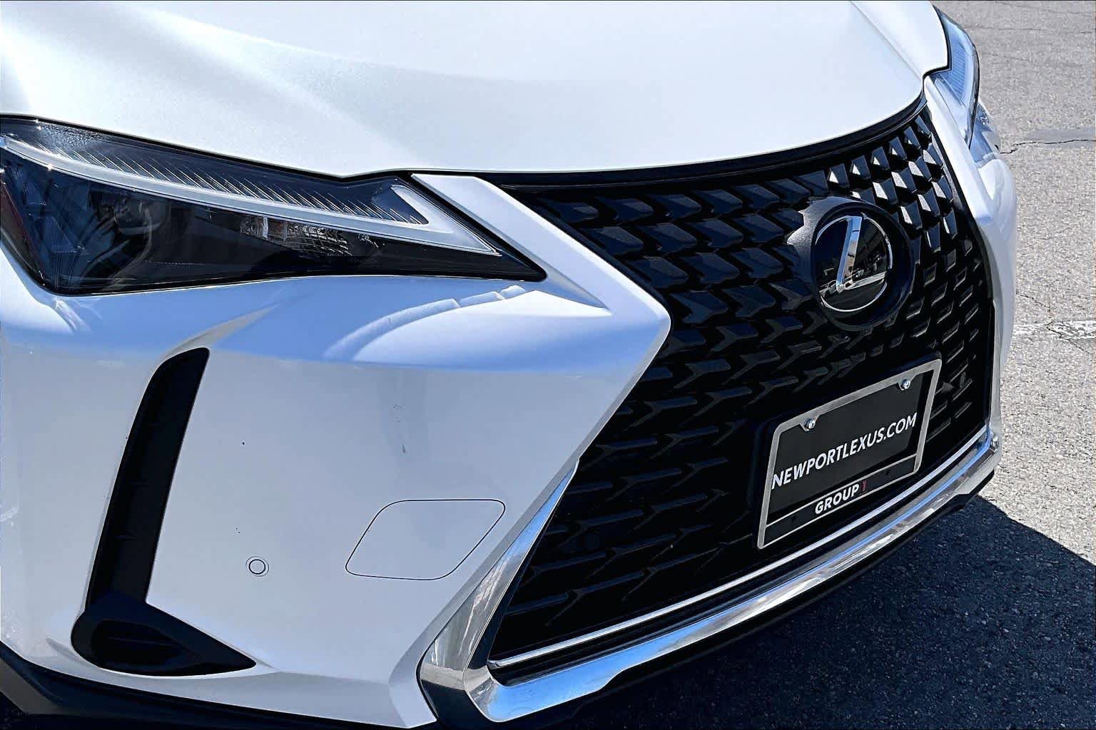 Certified 2024 Lexus UX 250h FWD image 28