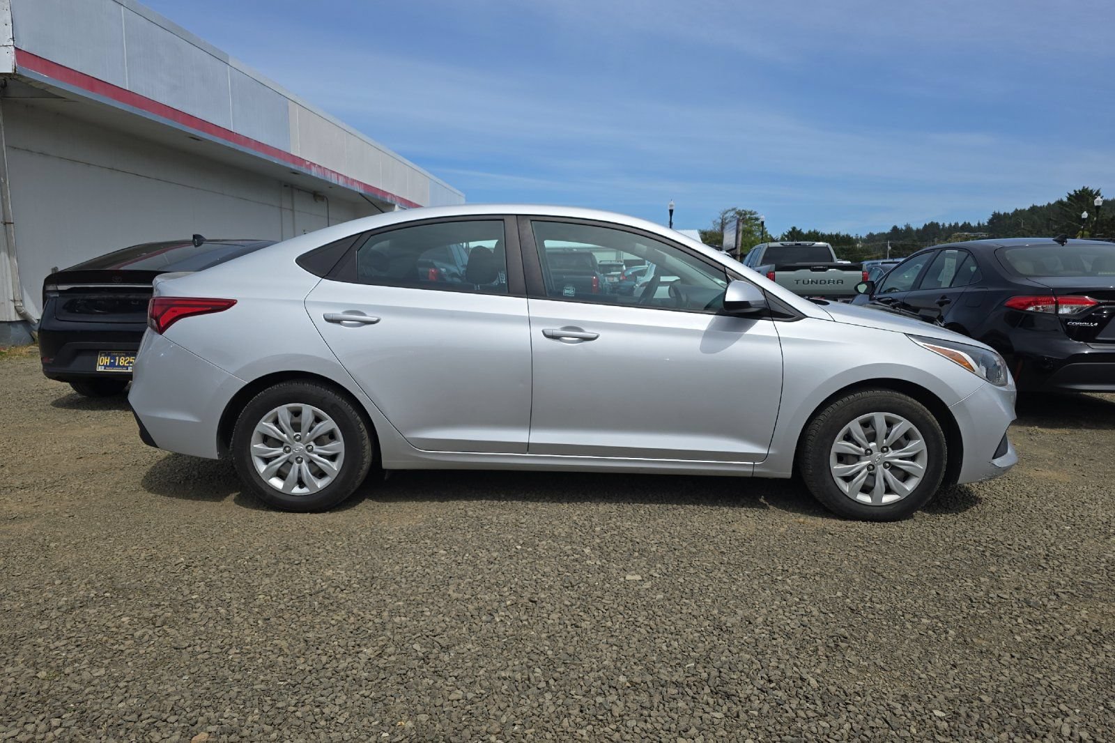 Used 2021 Hyundai Accent SE FWD image 4