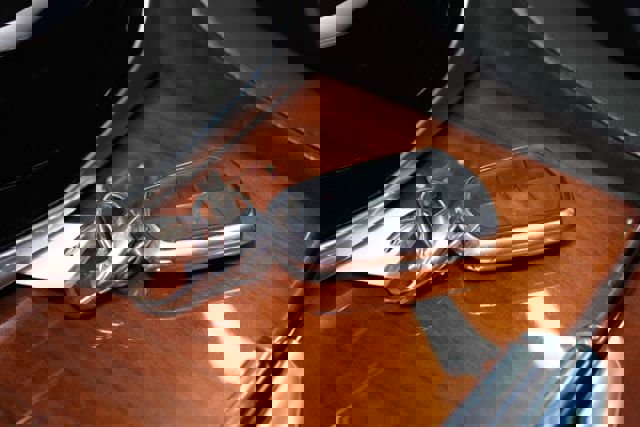 Used 2016 Cadillac Escalade ESV Luxury image 24