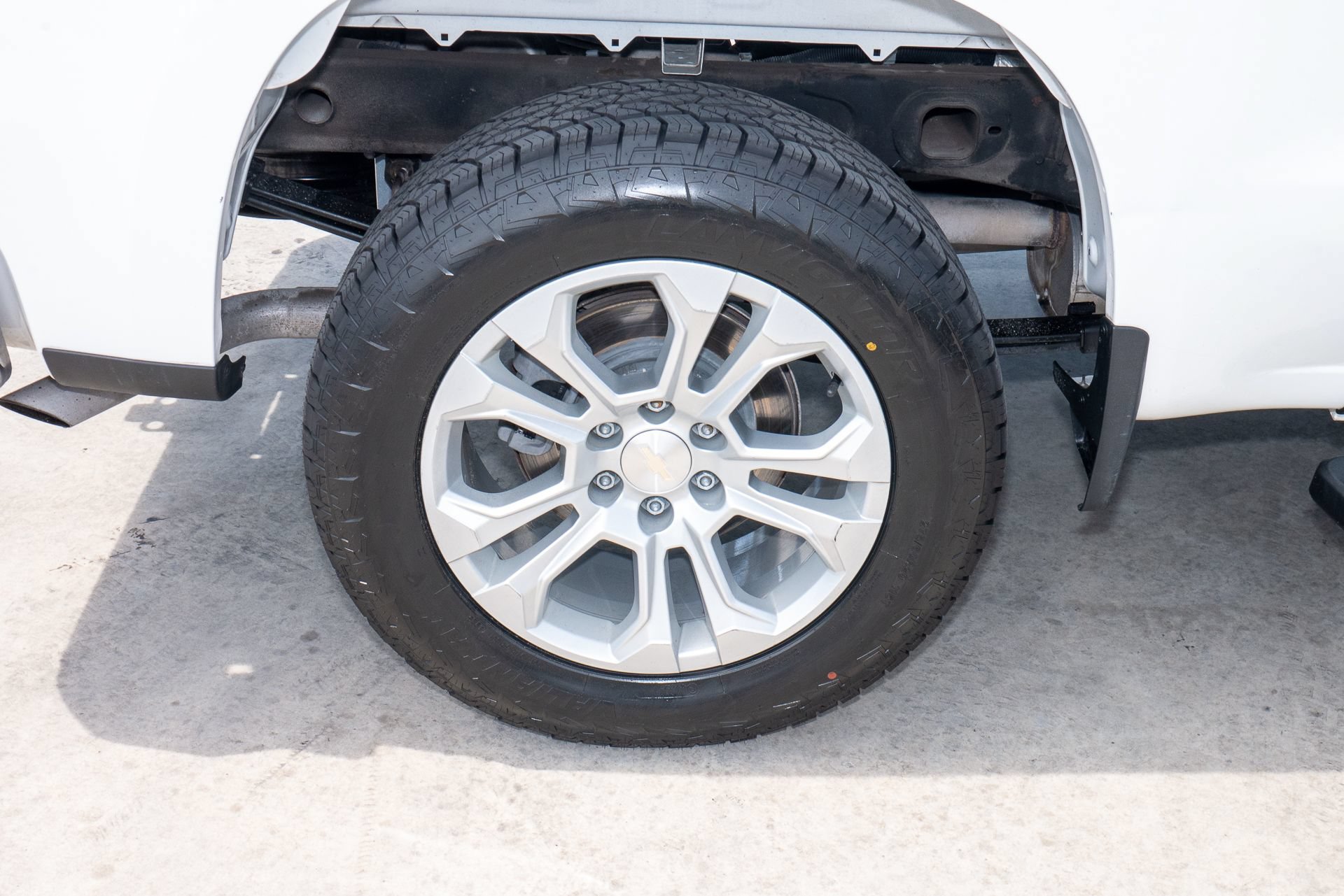 Used 2021 Chevrolet Silverado 1500 LT RWD image 37