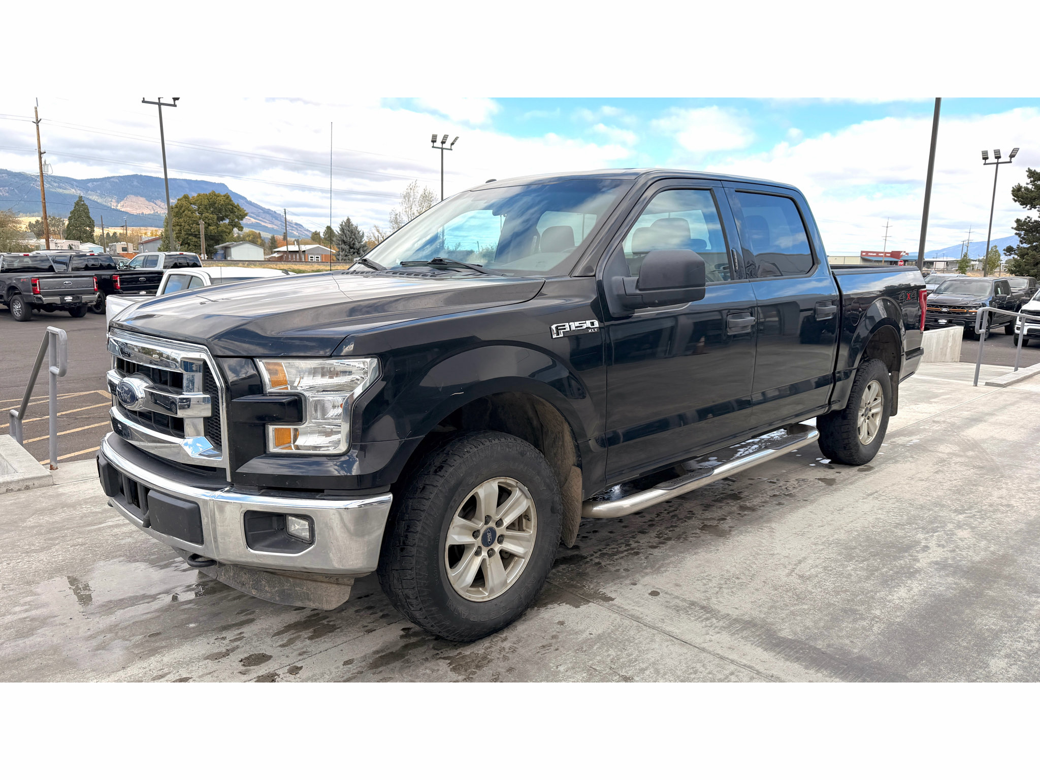 Used 2016 Ford F150 XLT AWD/4WD image 5