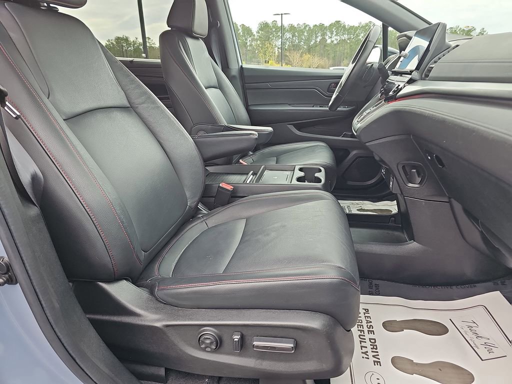 Used 2025 Honda Odyssey Sport-L image 13