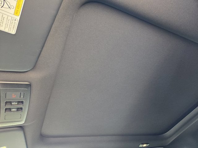 Used 2023 Mitsubishi Outlander SEL AWD/4WD image 25
