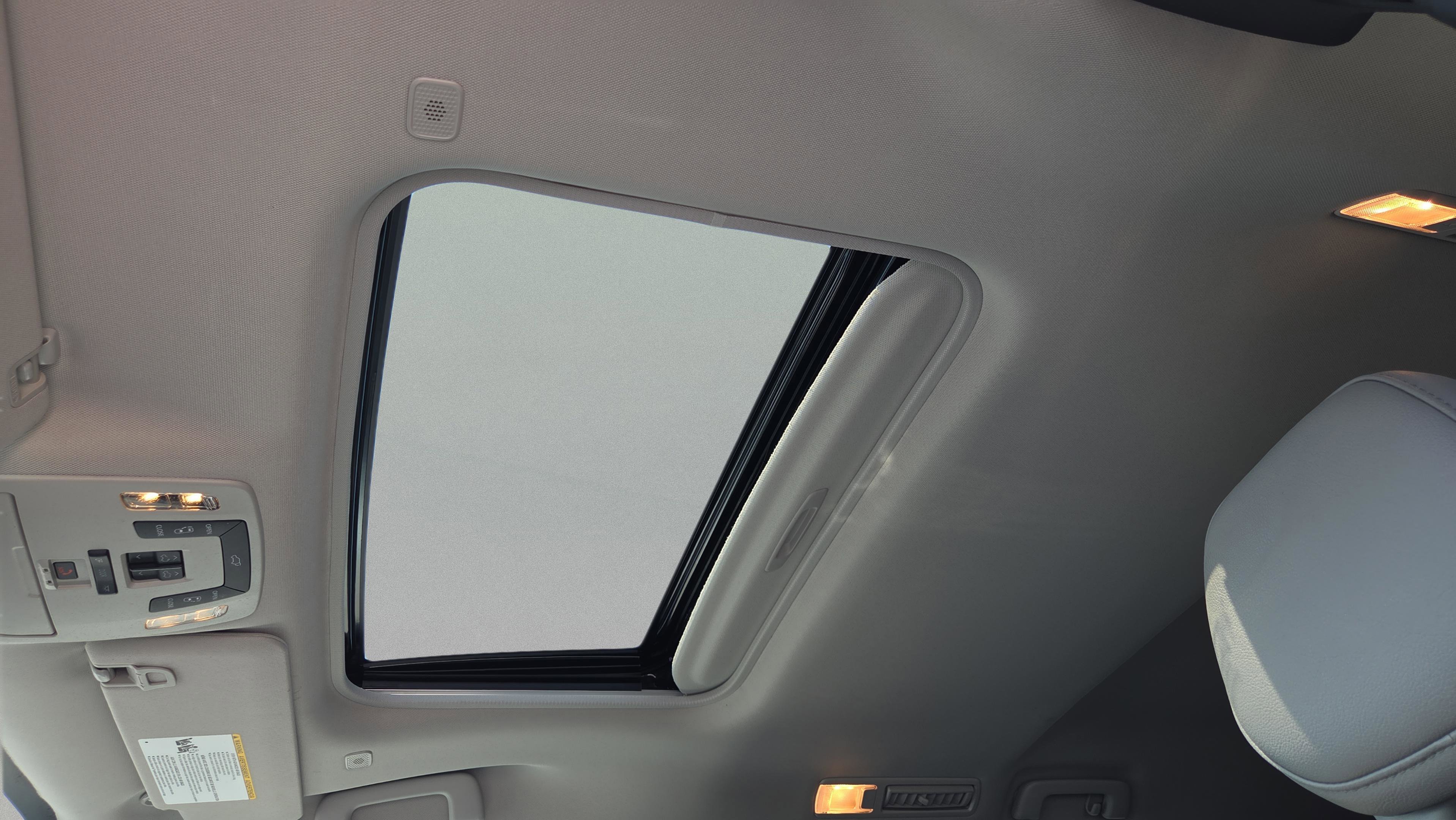 Used 2025 Toyota Sienna XLE image 20