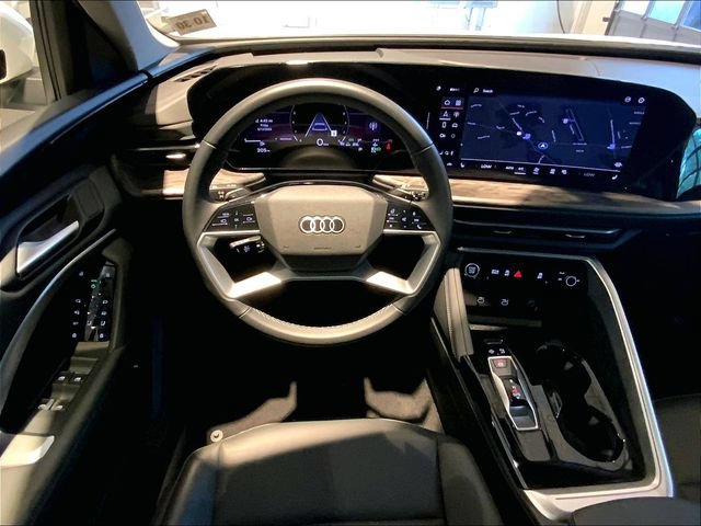 Certified 2025 Audi Q5 Premium w/ Convenience Package AWD/4WD image 11