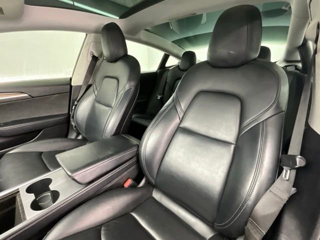 Used 2021 Tesla Model 3 Standard Range Plus image 6
