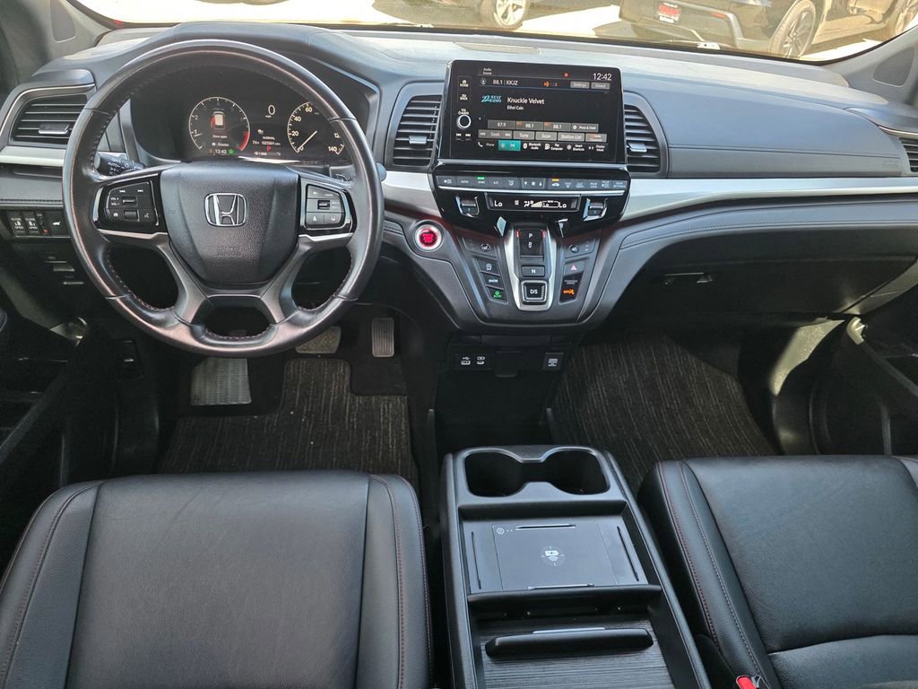 Used 2025 Honda Odyssey Sport-L image 18