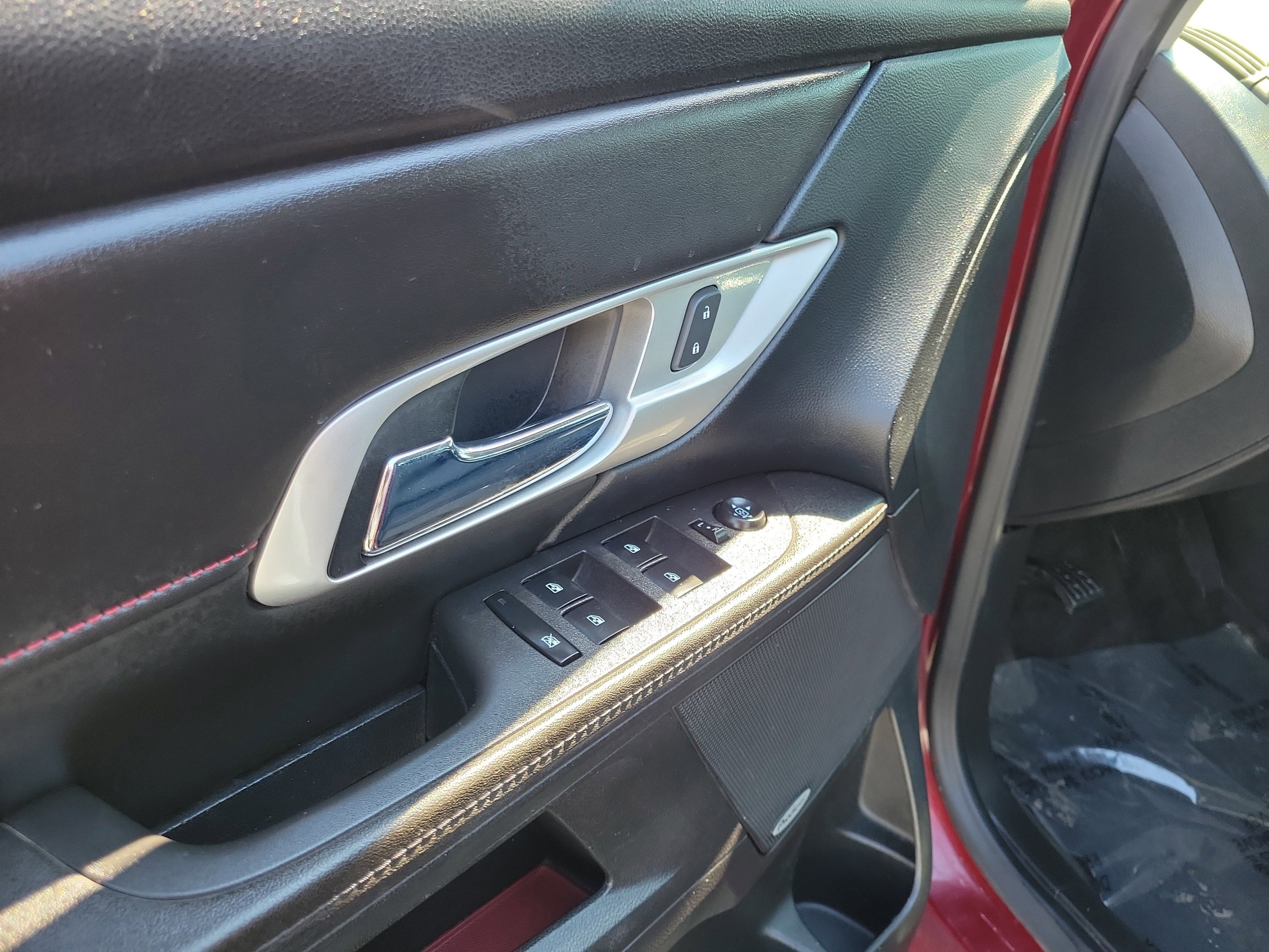 Used 2017 GMC Terrain SLE w/ Convenience Package image 18