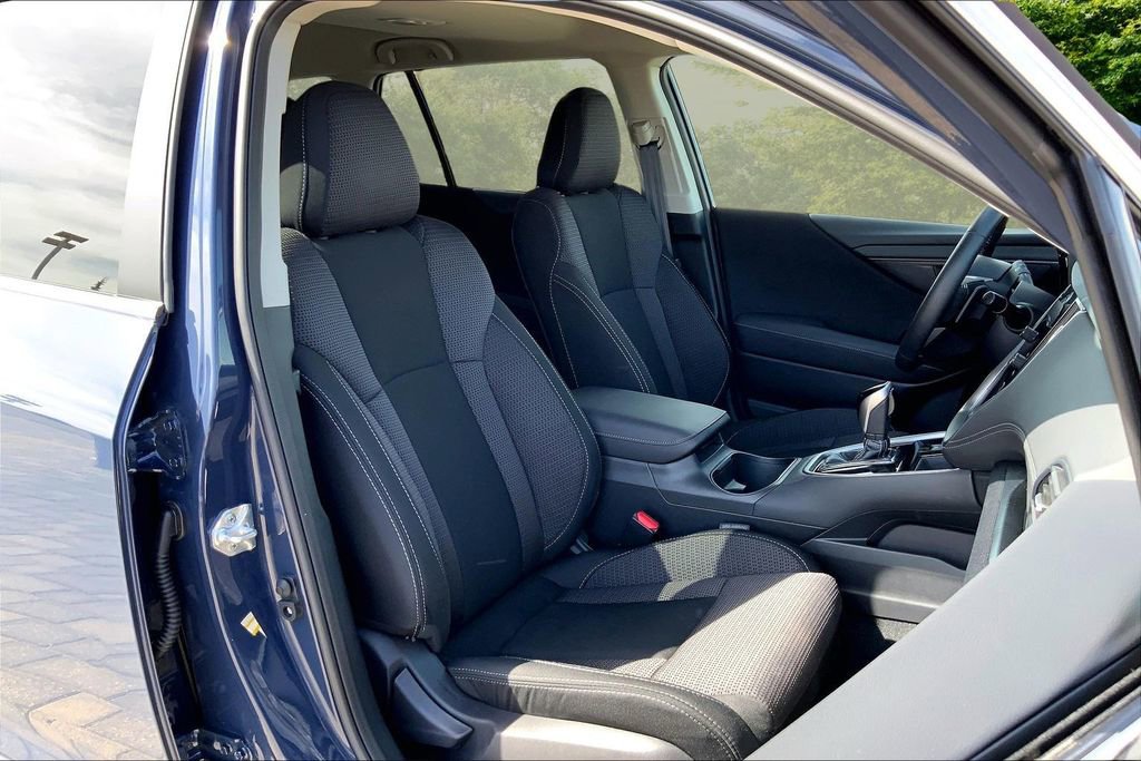 Certified 2025 Subaru Outback Premium image 27