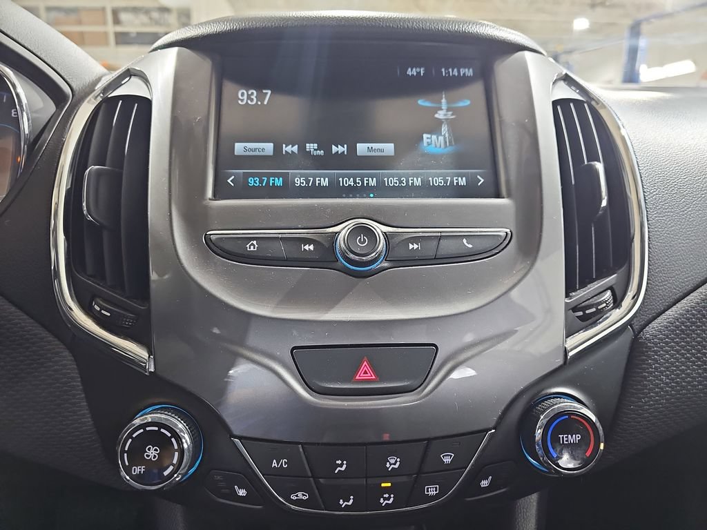 Certified 2018 Chevrolet Cruze LT w/ LT Convenience Package FWD image 23