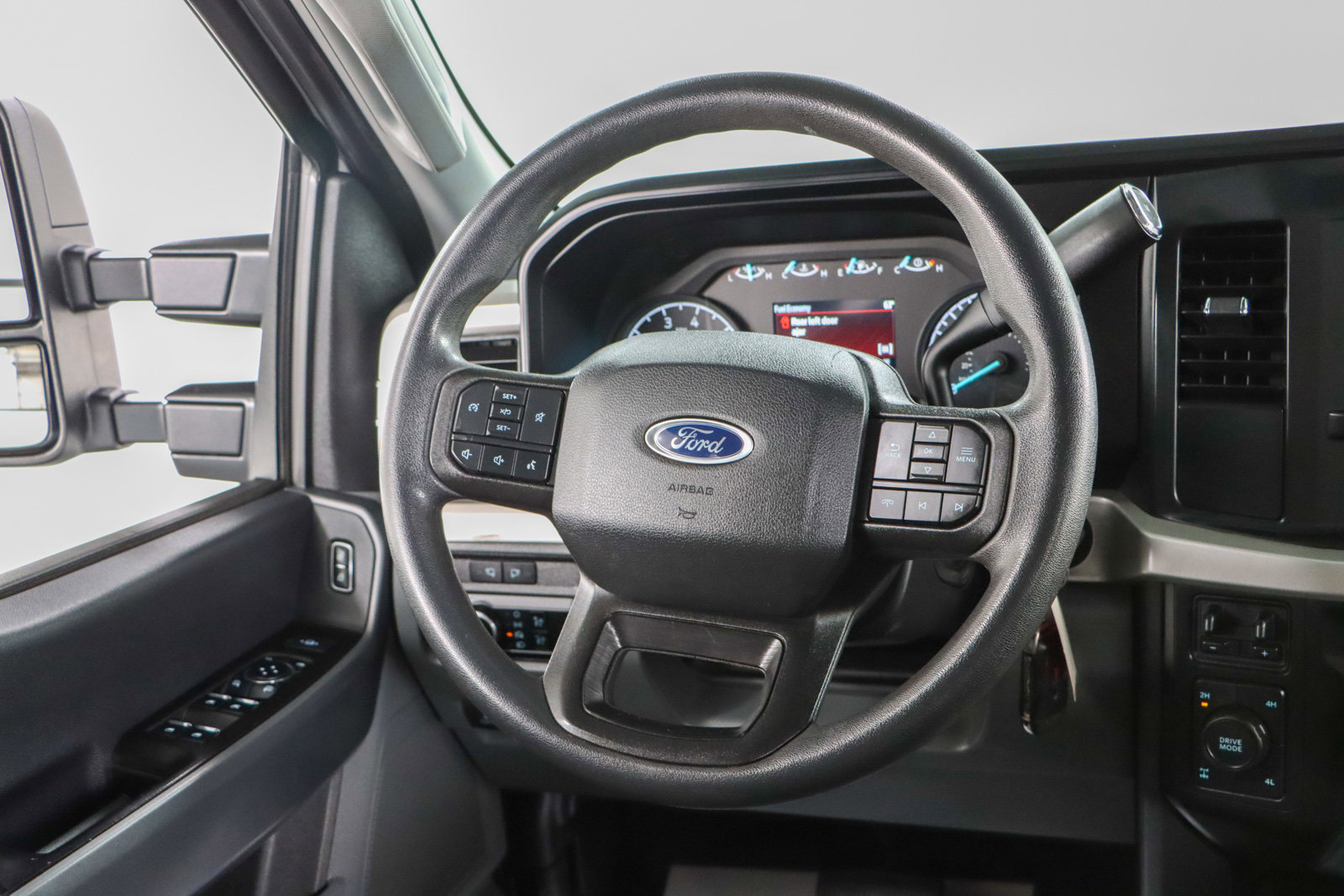 Used 2023 Ford F250 XLT w/ FX4 Off-Road Package image 12