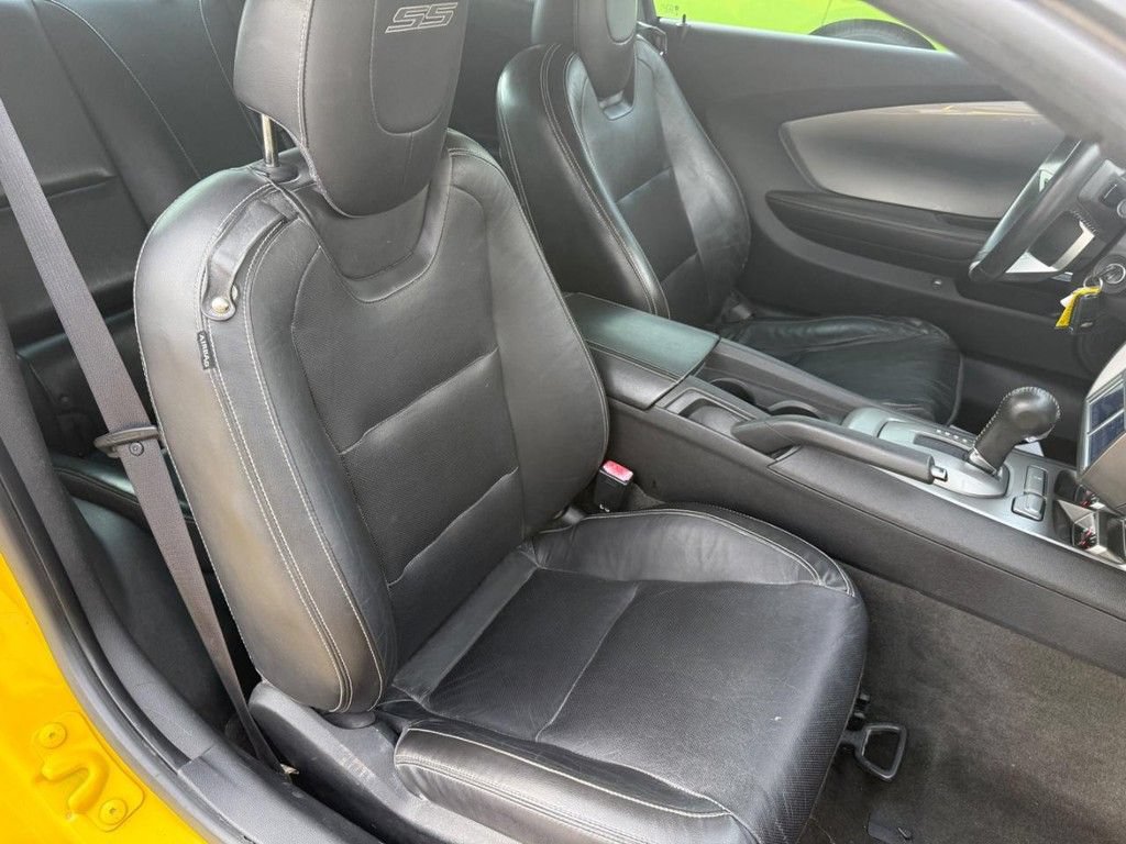 Used 2010 Chevrolet Camaro SS w/ Black Stripe Package RWD image 6