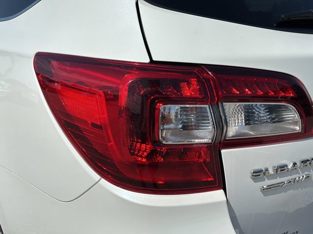 Used 2016 Subaru Outback 3.6R Limited AWD/4WD image 28