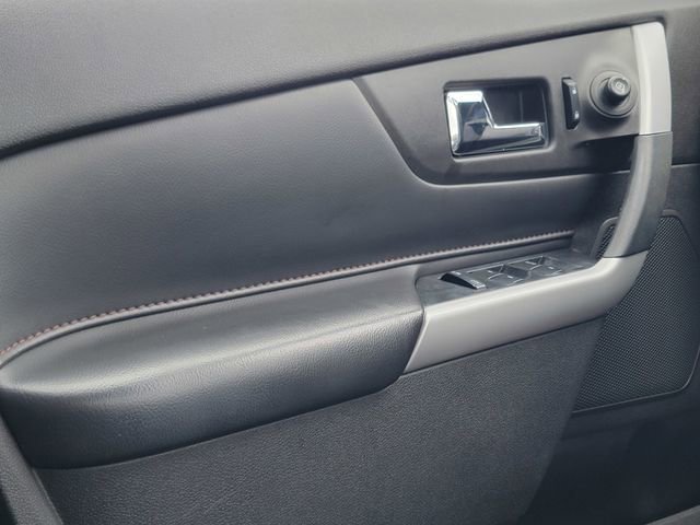 Used 2014 Ford Edge SEL image 37