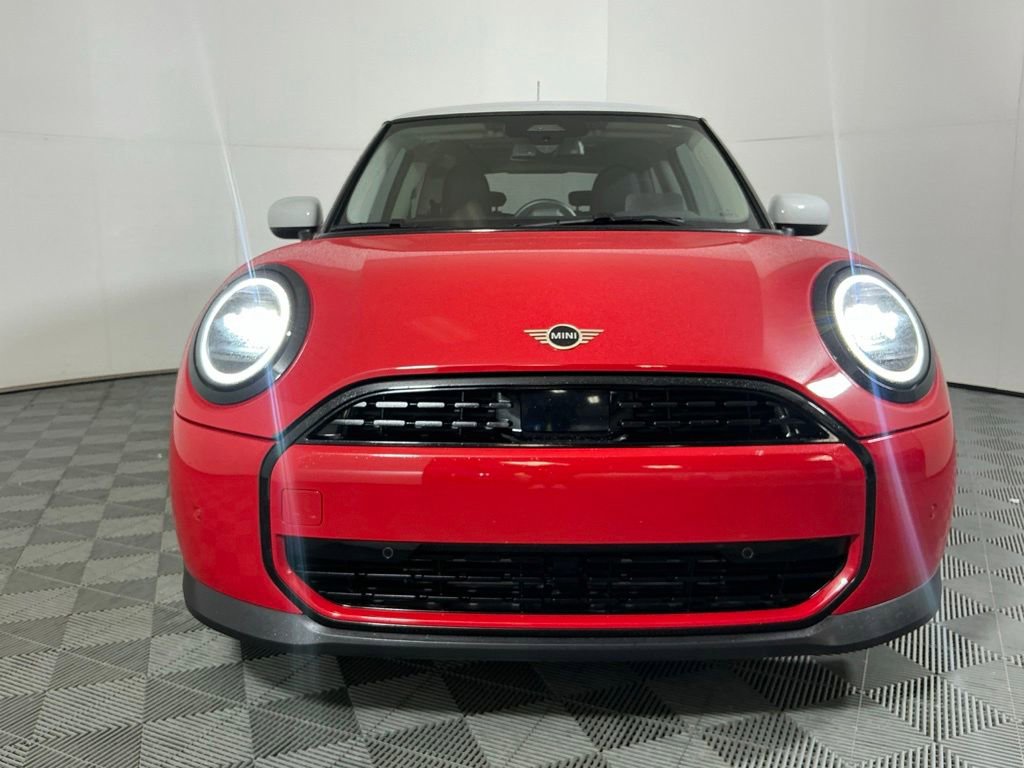 Certified 2025 MINI Cooper 2-Door Hardtop FWD image 5