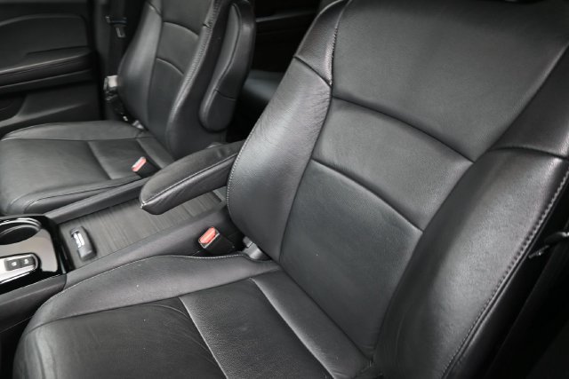 Used 2021 Honda Pilot Touring image 18