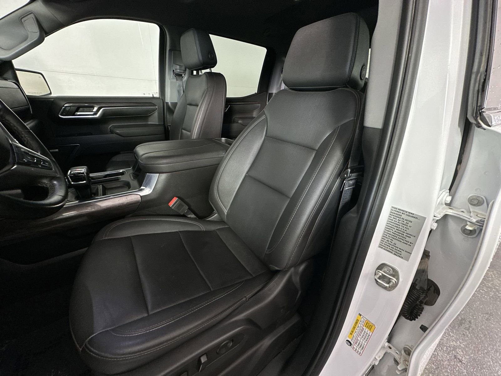 Used 2024 Chevrolet Silverado 1500 LTZ image 15