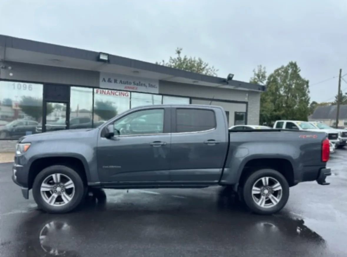 Used 2016 Chevrolet Colorado LT w/ LT Convenience Package image 3