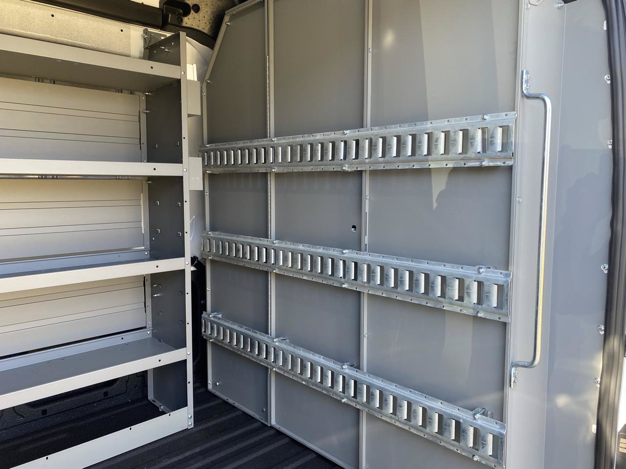 Used 2023 Ford Transit 250 148 High Roof RWD image 5