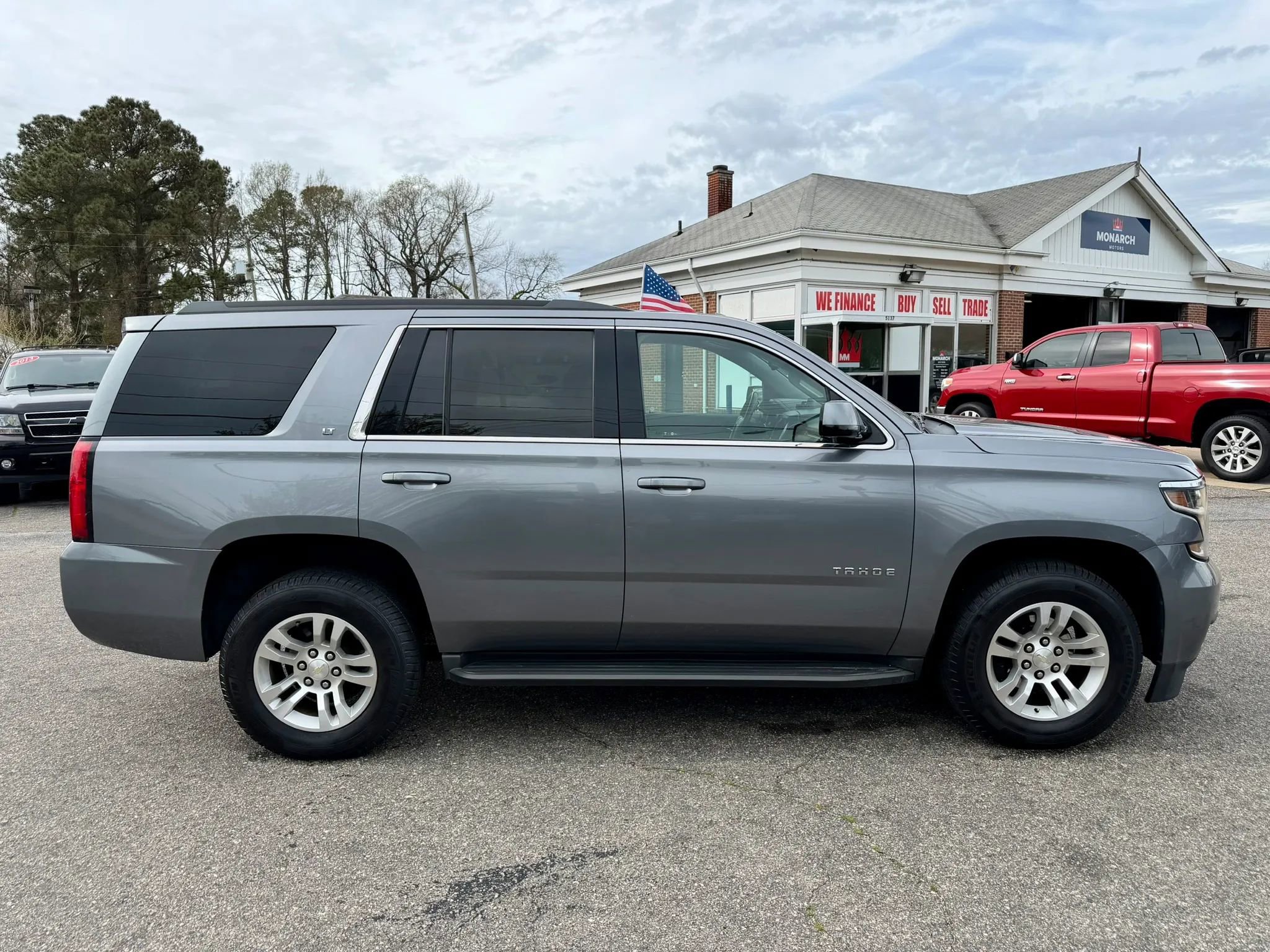 Used 2018 Chevrolet Tahoe LT AWD/4WD image 6