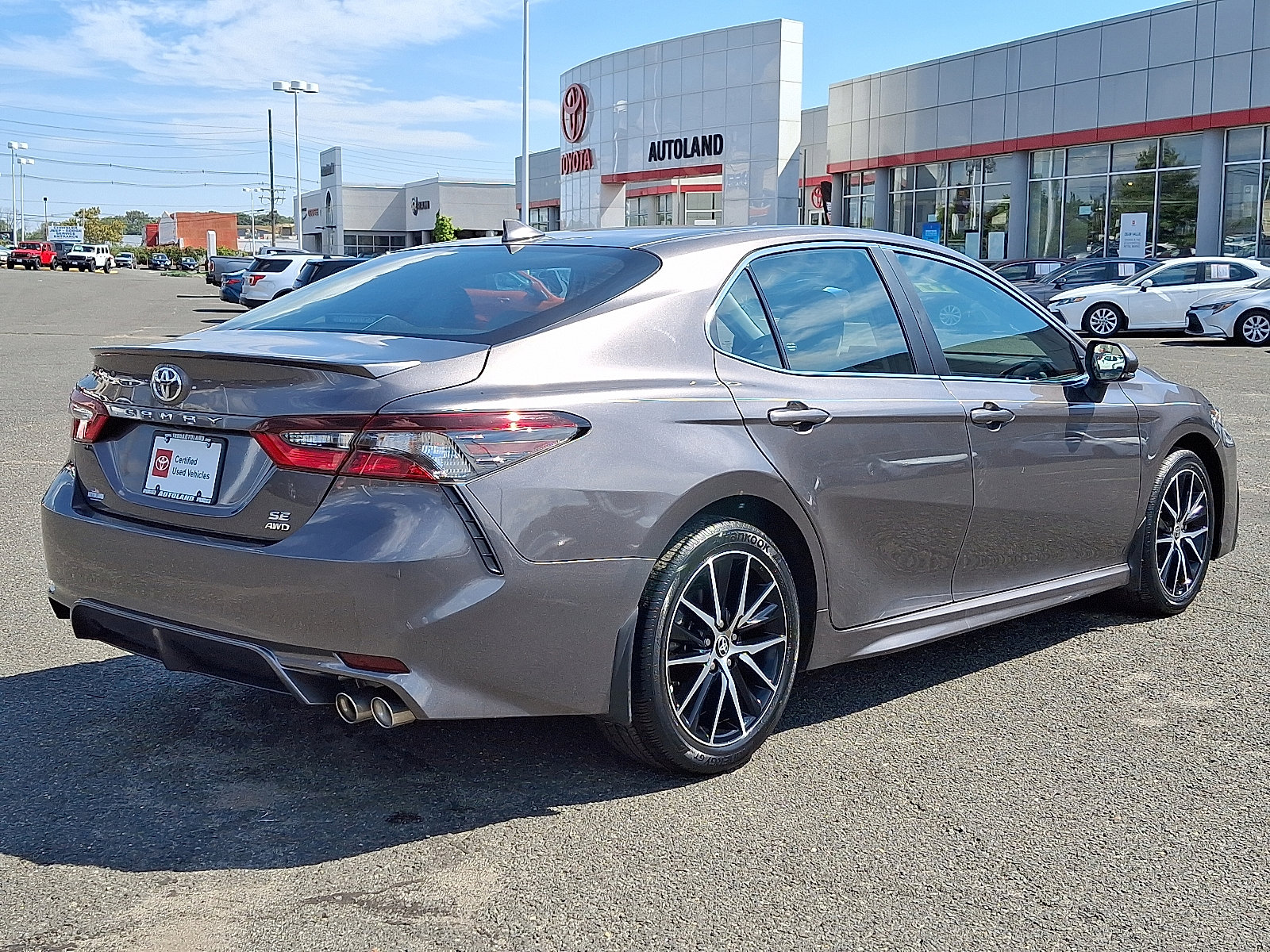 Certified 2023 Toyota Camry SE image 7