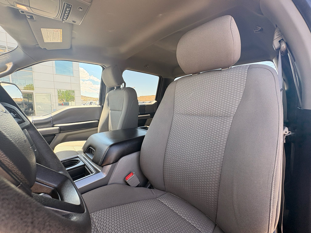 Used 2019 Ford F350 XLT w/ XLT Premium Package AWD/4WD image 16