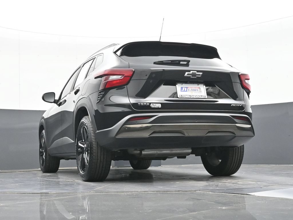 Used 2026 Chevrolet Trax ACTIV w/ Driver Confidence Package FWD image 40