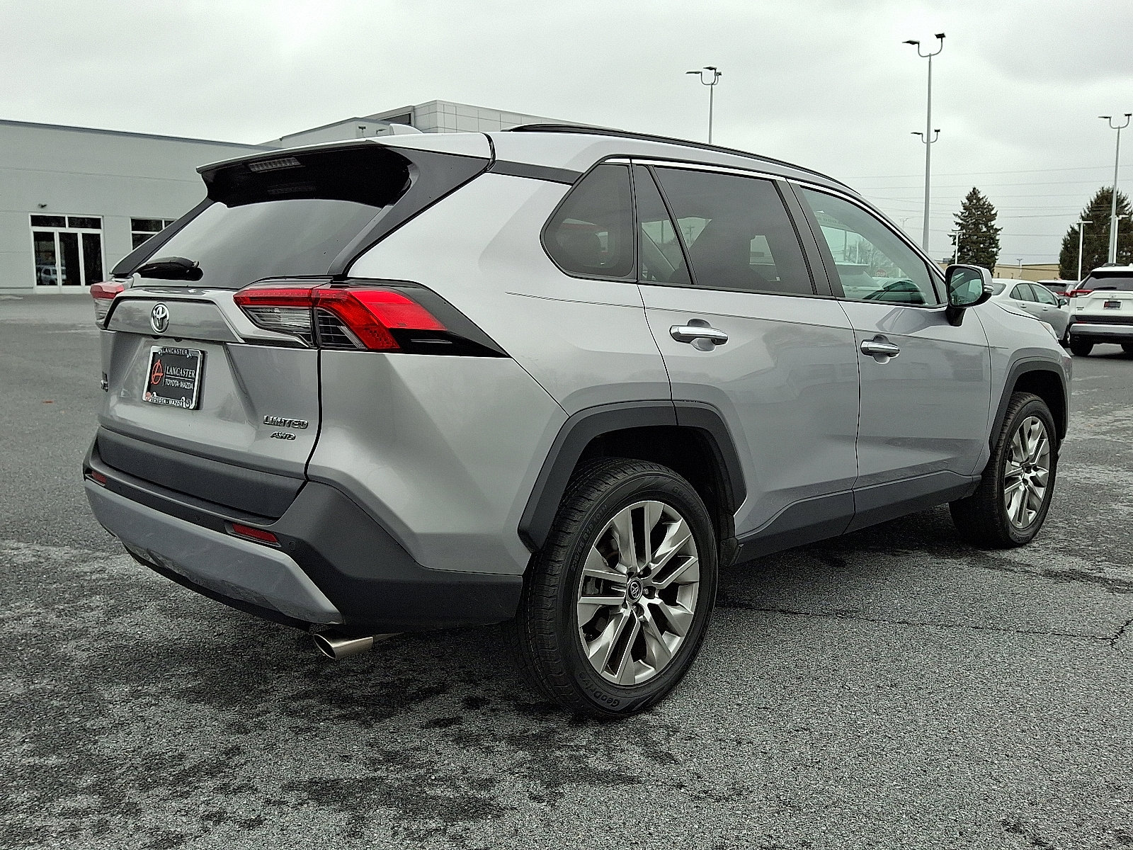 Used 2019 Toyota RAV4 Limited w/ All Weather Liner Package AWD/4WD image 11