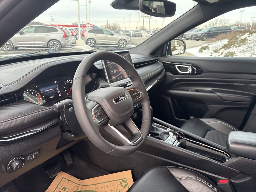 Used 2023 Jeep Compass Altitude w/ Convenience Group image 16