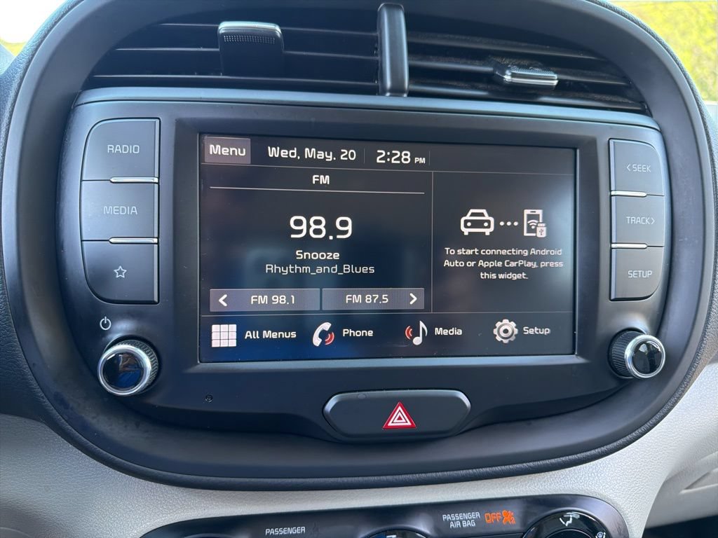 Used 2023 Kia Soul LX w/ Option Group 015 FWD image 14