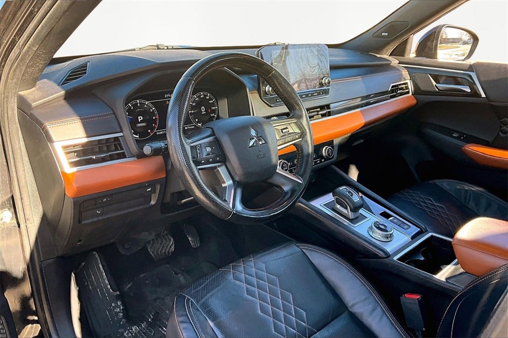 Used 2022 Mitsubishi Outlander SEL image 14