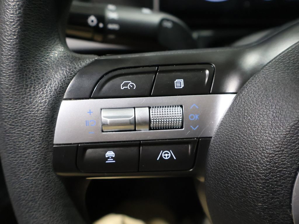 Used 2025 Hyundai Tucson SEL image 32