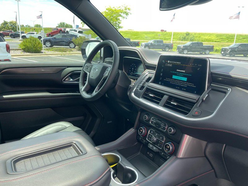 Used 2023 Chevrolet Suburban RST w/ Sport Performance Package AWD/4WD image 10
