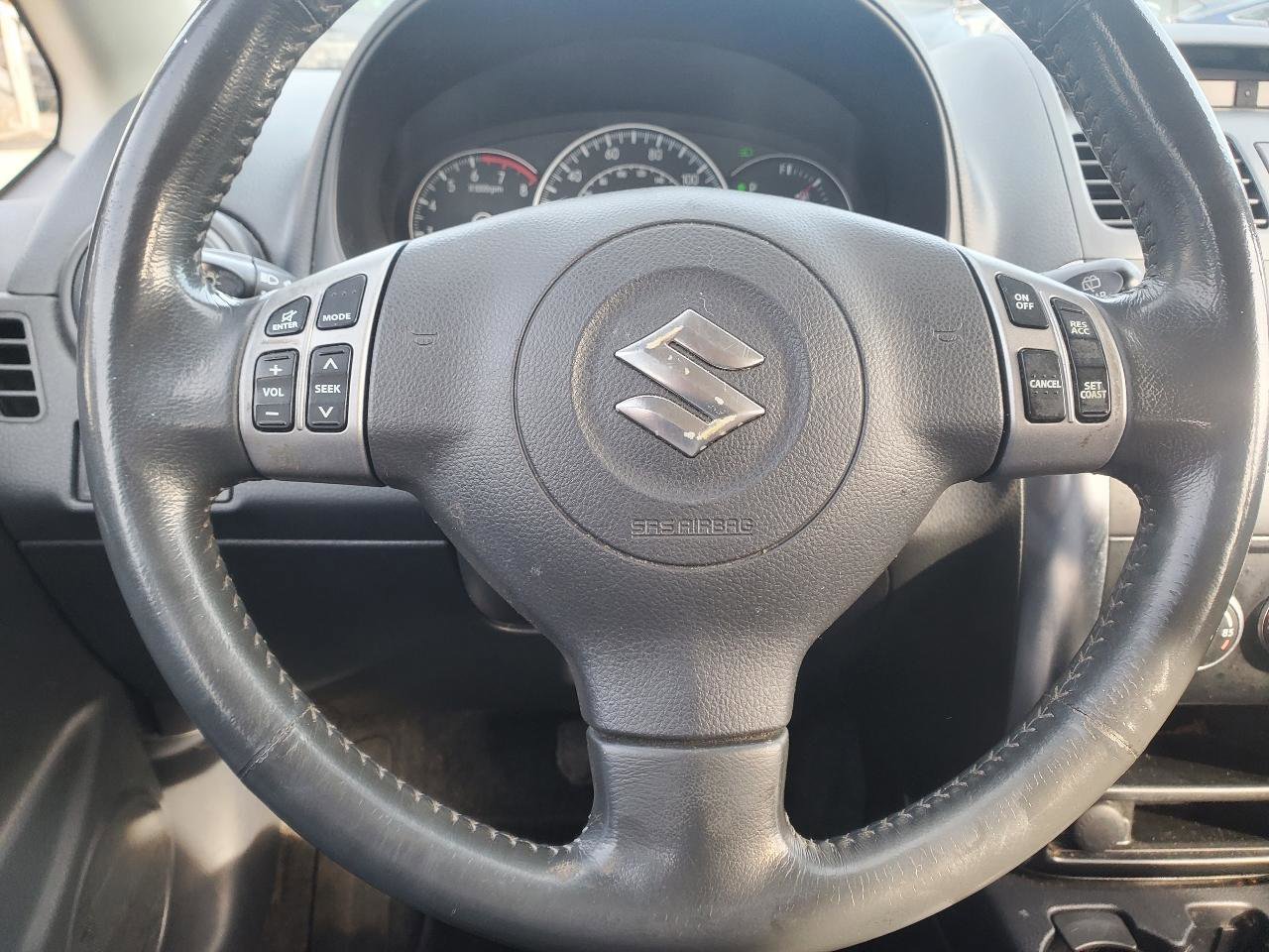 Used 2008 Suzuki SX4 AWD Hatchback w/ Touring Pkg image 17