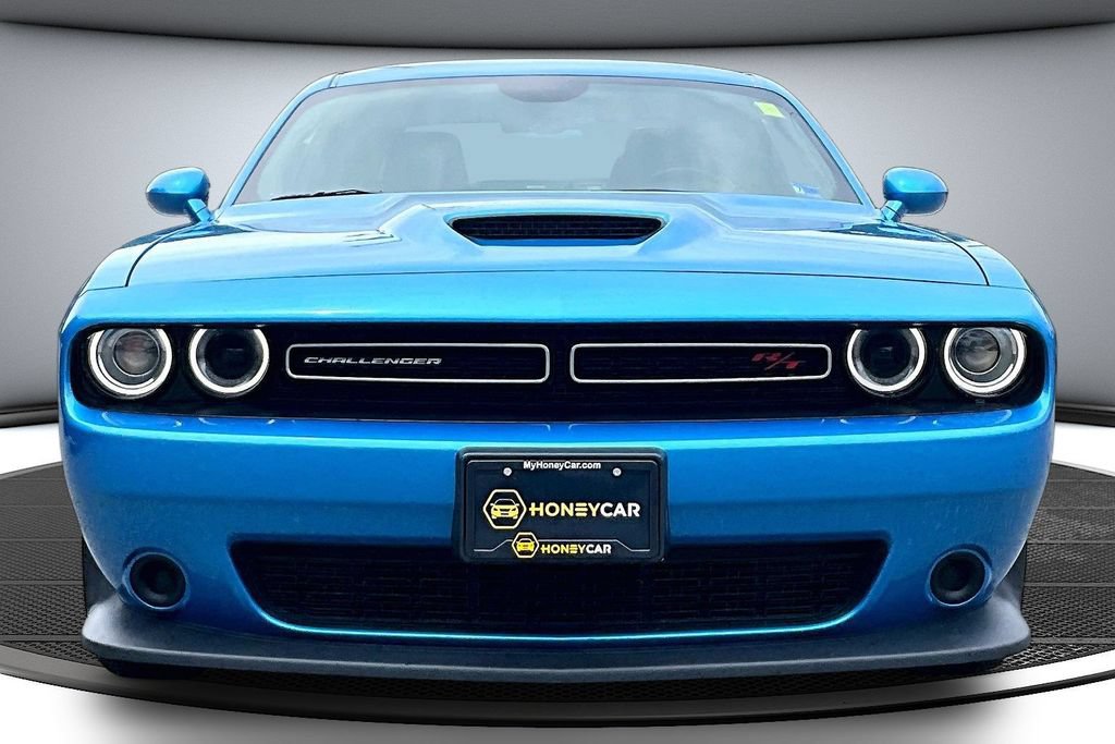 Used 2023 Dodge Challenger R/T RWD image 2