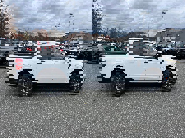 New 2025 Ford Maverick XLT w/ Equipment Group 301A image 30