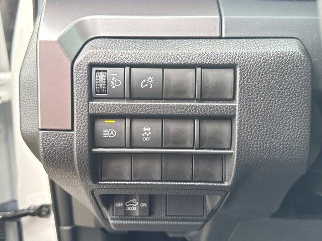 Used 2025 Toyota Tacoma SR5 w/ SR5 Upgrade Package image 27