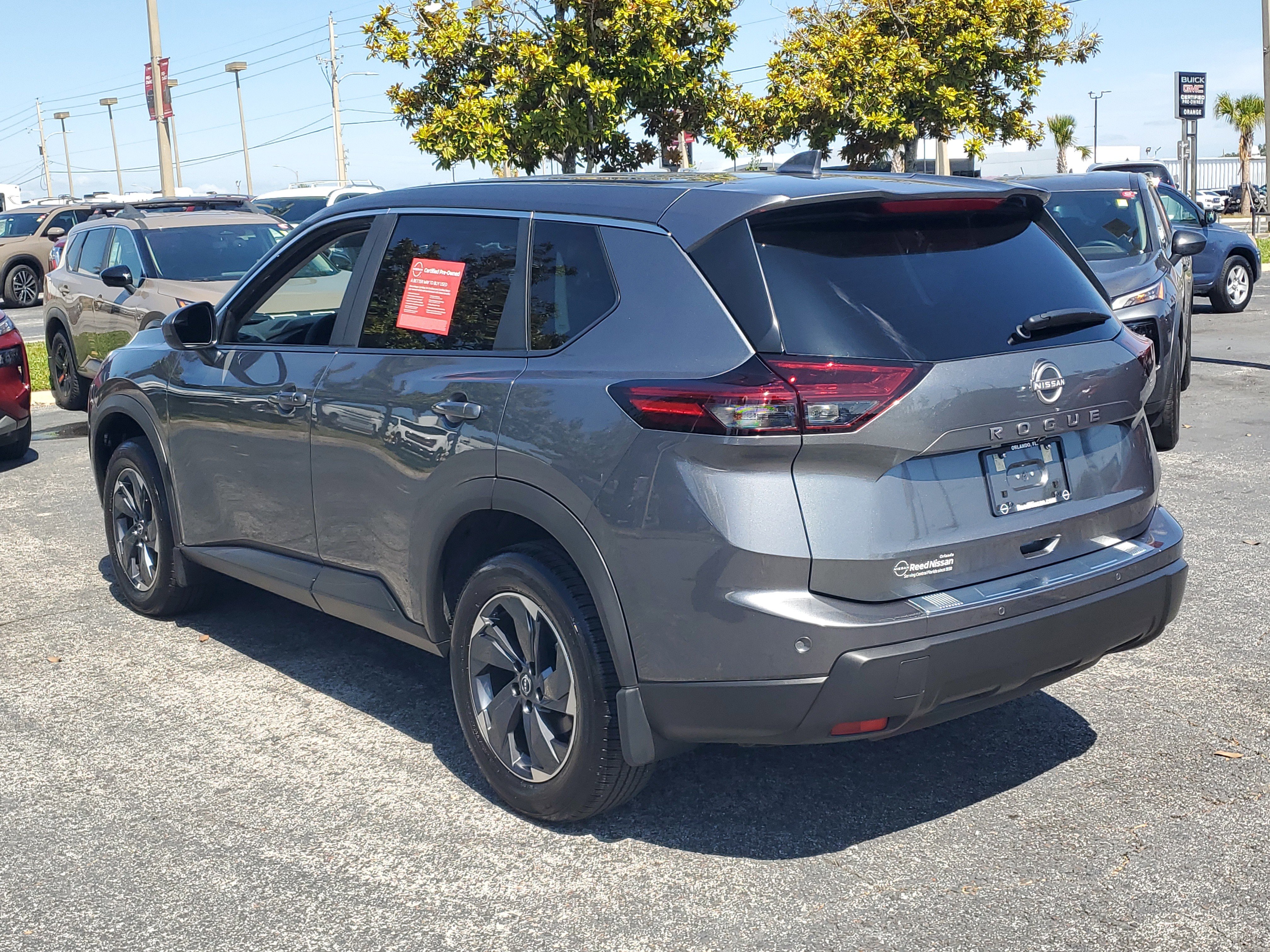 Certified 2026 Nissan Rogue SV FWD image 9