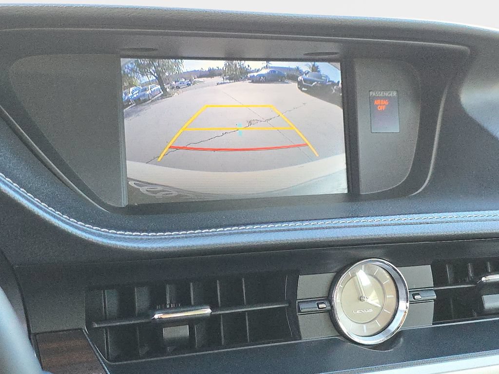 Used 2016 Lexus ES 350 w/ Navigation System Package FWD image 29