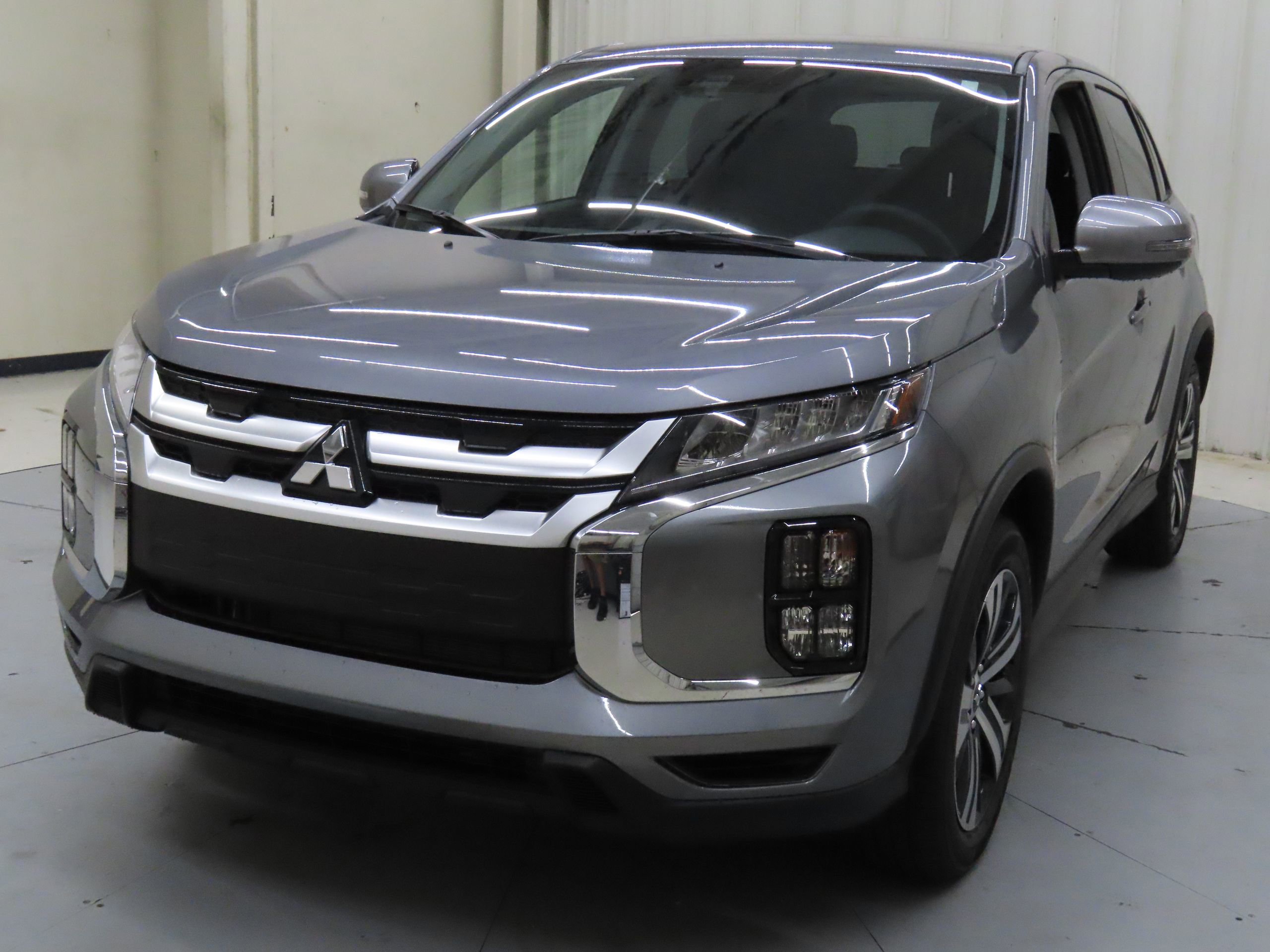 New 2025 Mitsubishi Outlander Sport SE image 7