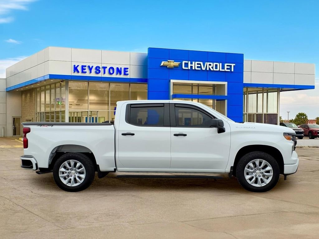 Used 2025 Chevrolet Silverado 1500 Custom AWD/4WD image 8