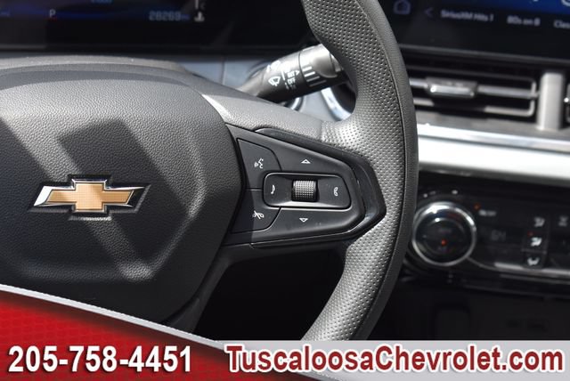 Used 2025 Chevrolet Trax LT FWD image 26