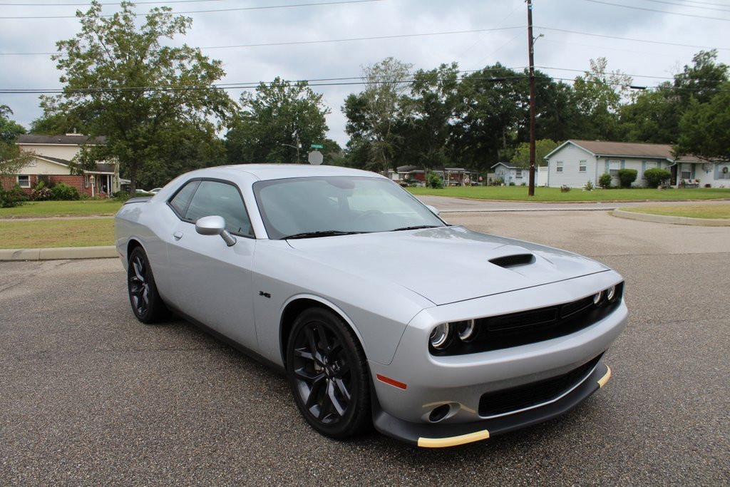 Used 2023 Dodge Challenger R/T w/ Blacktop Package image 10
