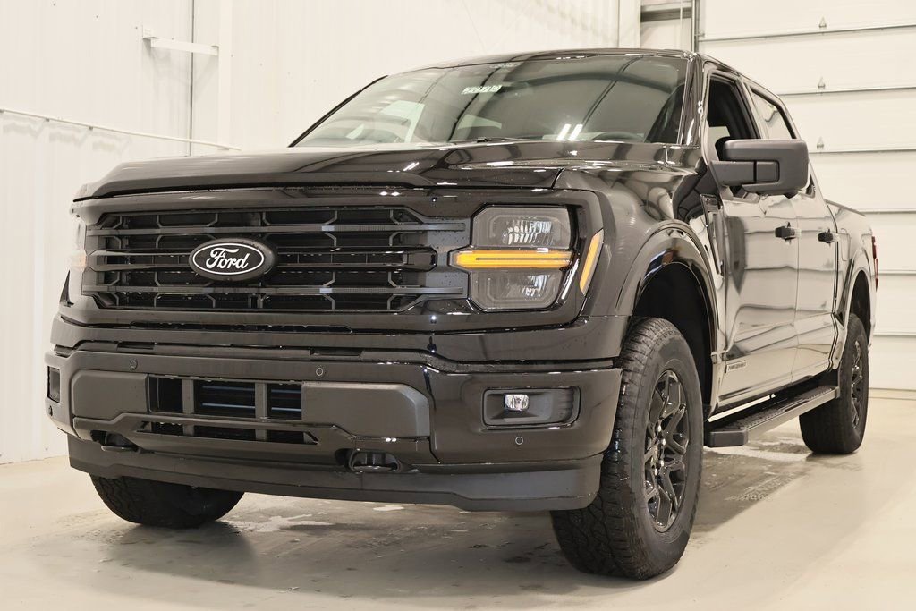 New 2025 Ford F150 XLT w/ Equipment Group 302A MID image 4