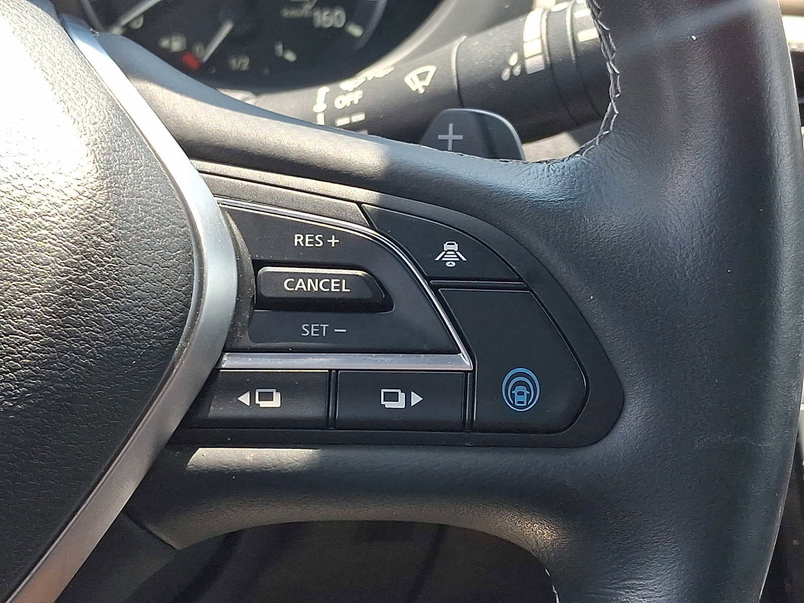 Used 2023 INFINITI QX50 Sport AWD/4WD image 21