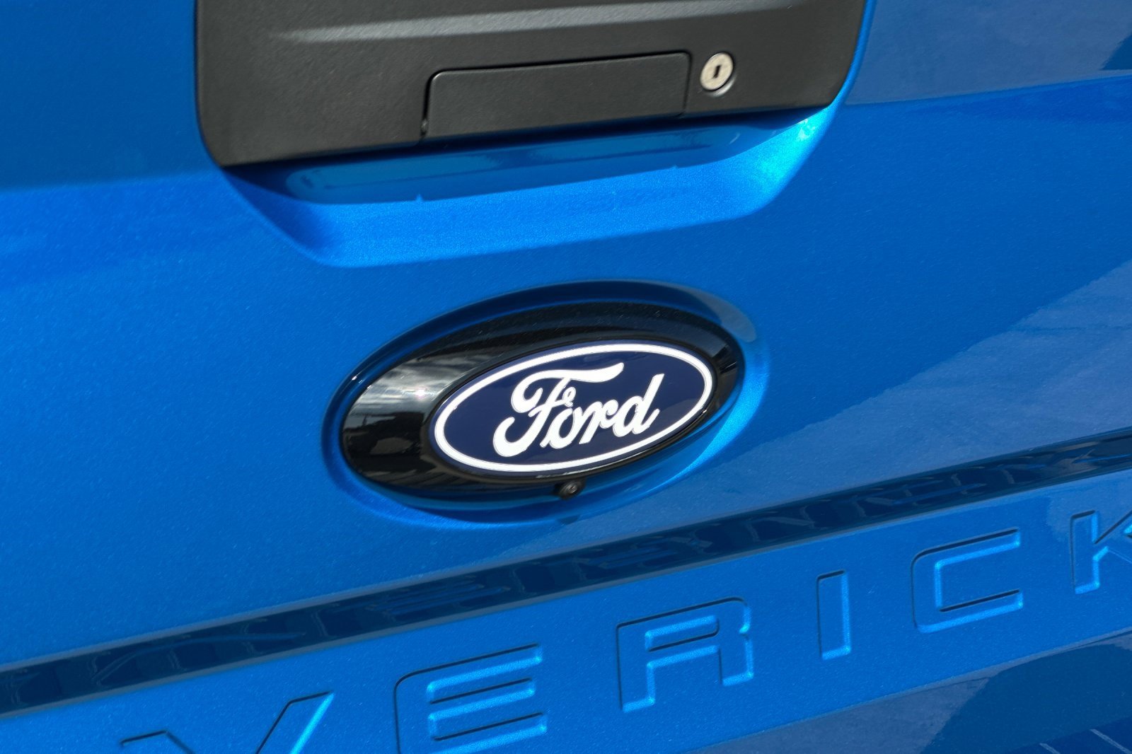 New 2025 Ford Maverick XLT w/ Equipment Group 301A image 24