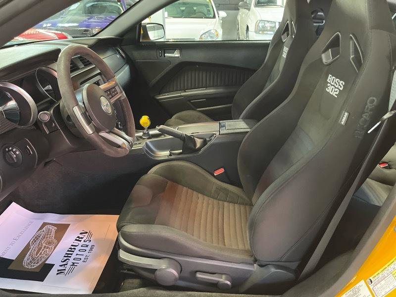 Used 2013 Ford Mustang Boss 302 w/ Boss 302 Accessory Pkg RWD image 24